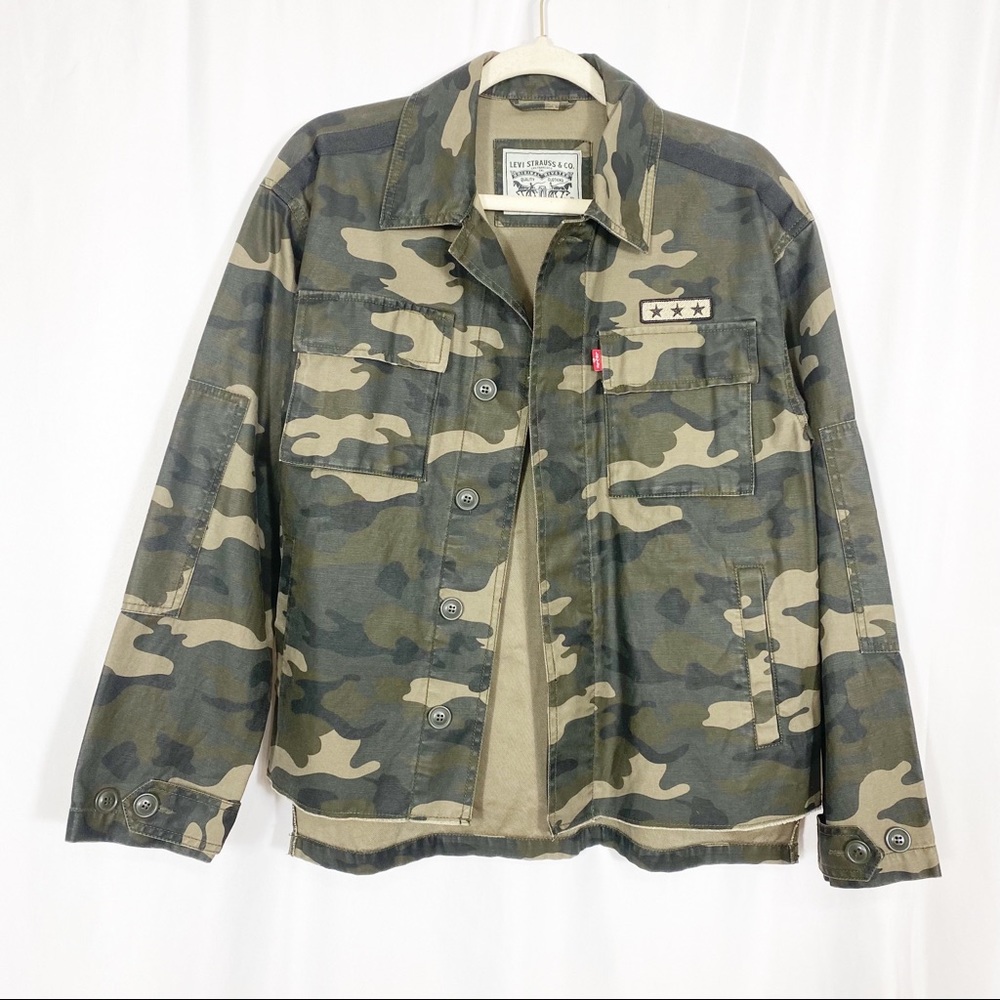 Levi’s Cotton Camo Printed Military Utility Trucker Jacket: Army Green/Tan - Picture 2 of 15